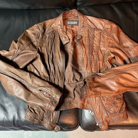Brown cropped leather jacket, purchased in Italy in 2015 - Picture 2 of 6